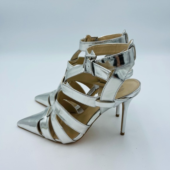 VICTORIA SECRET’S SILVER MUTLI STRAP POINTY HEELS - Picture 5 of 9